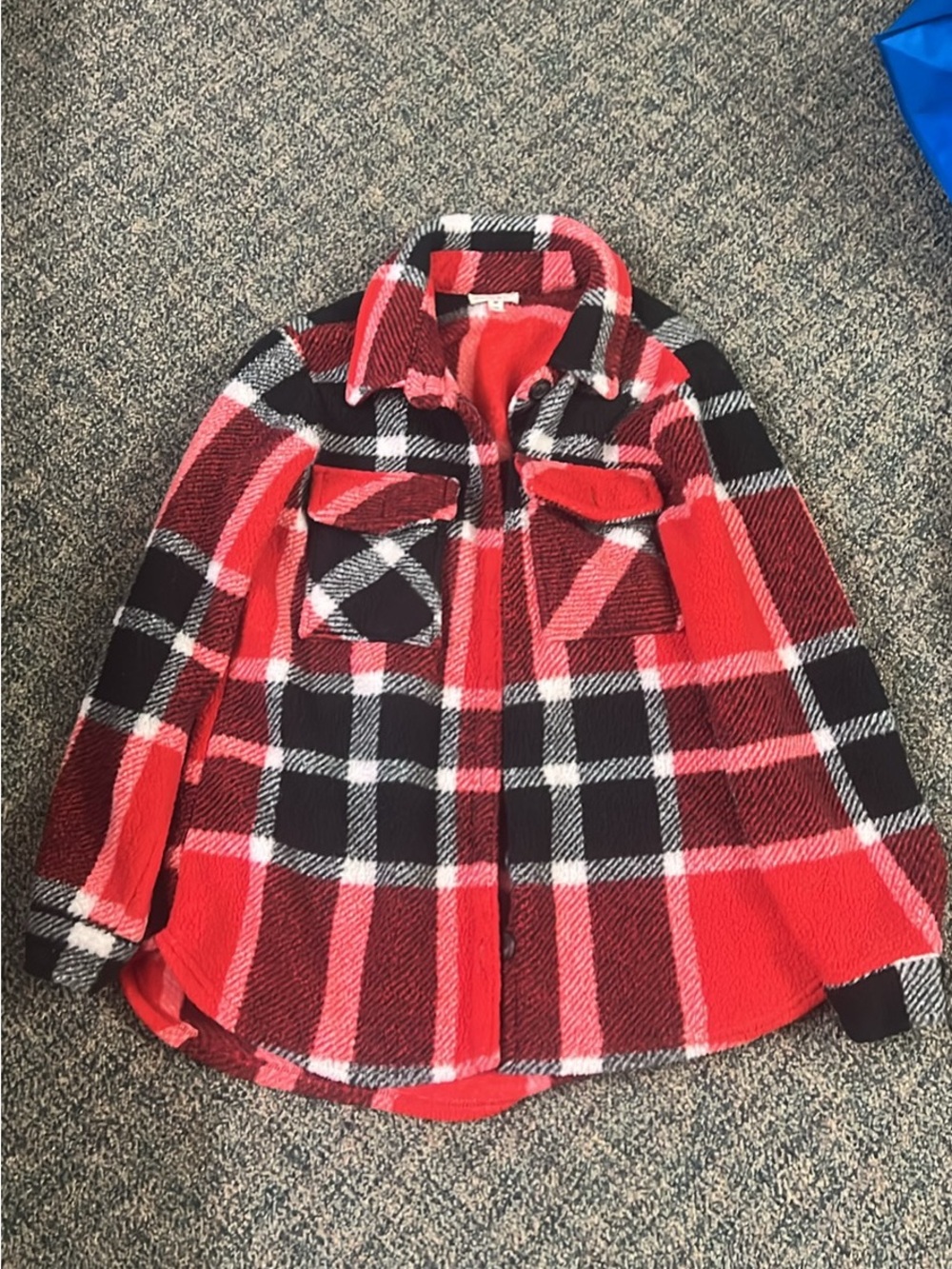 Como Blu red plaid fleece shacket